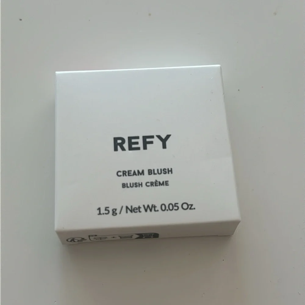REFY cream blush